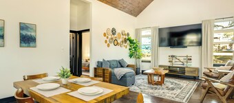 Modern 2BR Near Lake Somerville & Round Top