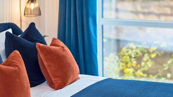 3 bedrooms, iron/ironing board, Internet, bed sheets