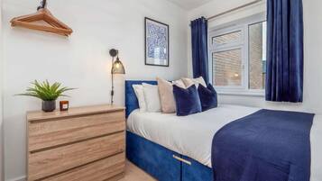 3 bedrooms, iron/ironing board, Internet, bed sheets