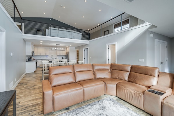House (2 Bedrooms) | Interior