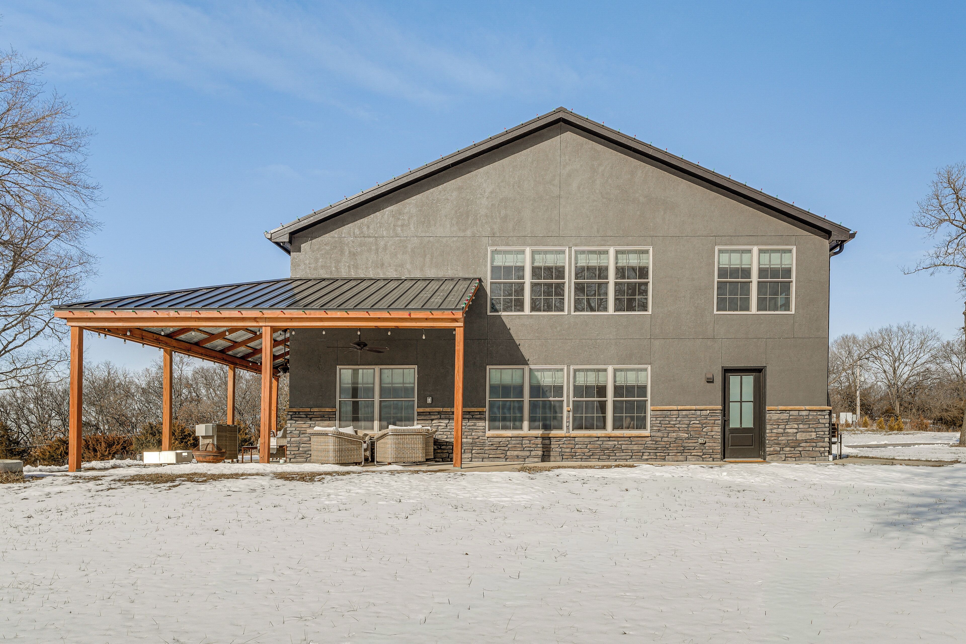 House (2 Bedrooms) | Interior