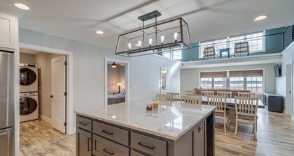 Patio & Fishing Pond! Modern Barndominium Near KC