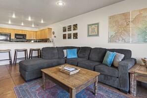 Smart TV, fireplace - New Listing! The Silver Lizard | A Moab Retreat! | Views (Moab)