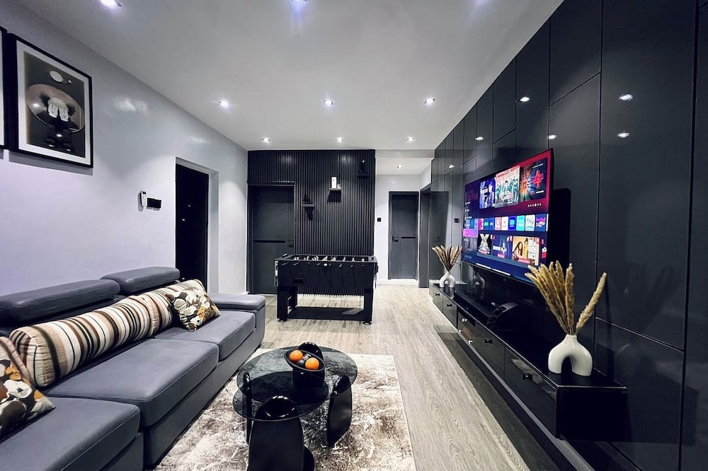 Katus Hyatt Luxury Apartment