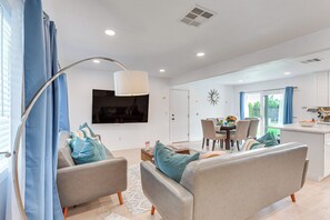 House (3 Bedrooms) | Interior - Luxurious Snowbird Haven 3 Mi to Dtwn Palm Springs (Palm Springs)