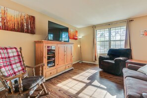 House (2 Bedrooms) | Front of property