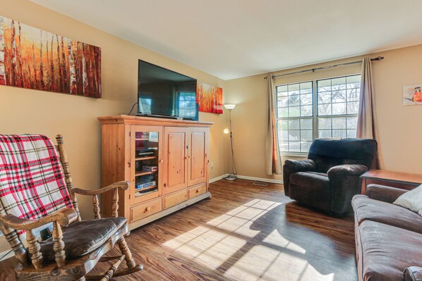 House (2 Bedrooms) | Front of property
