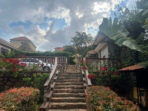 Habitación doble Deluxe, balcón, vista al lago | Áreas de la propiedad