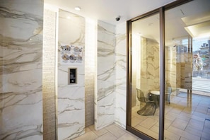 Interior - Chuan House Kuromon (Osaka)