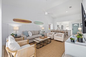 Smart TV, table football - Heated Pool + Pickleball Court & Putting Green (Jacksonville Beach)