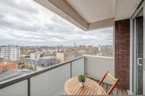 Apartment - Stunning Flat in Chelsea Kings Road With Balcony (London)