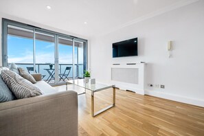 Apartment | 1 bedroom - Stunning Flat in Chelsea Kings Road With Balcony (London)