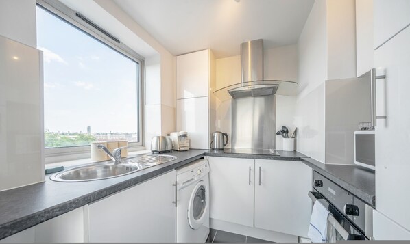 Apartment | 1 bedroom - Stunning Flat in Chelsea Kings Road With Balcony (London)