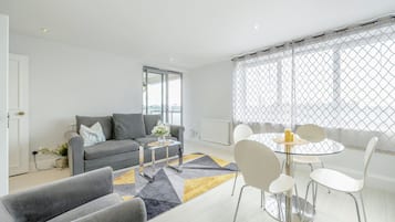 Apartment | 1 bedroom, desk