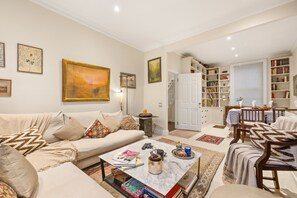 House | 3 bedrooms - Stunning 3 Bedroom Maisonette in Chelsea (London)
