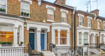 Stunning 3 Bedroom Maisonette in Chelsea