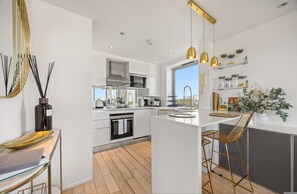 House - Stunning Flat in Chelsea Kings Road With Balcony (London)