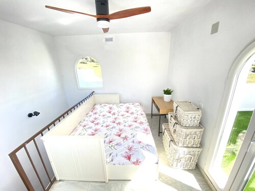 Modern Townhouse 7min Walk Beach and 15 to Duquesa