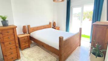House, 4 Bedrooms, Balcony, Garden View | 4 bedrooms