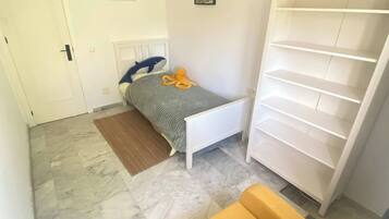 Casa, 4 dormitoris, balcó, vistes al jardí | 4 dormitoris