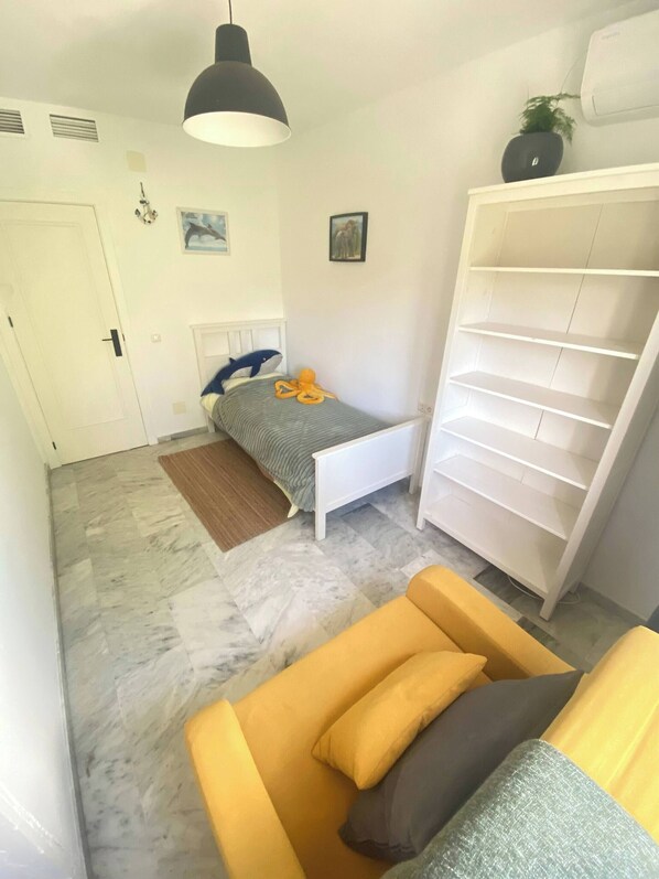 House, 4 Bedrooms, Balcony, Garden View | 4 bedrooms - Modern Townhouse 7min Walk Beach and 15 to Duquesa (Manilva)