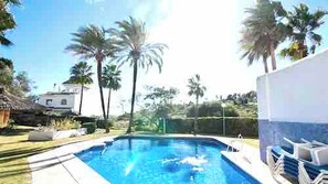 Nhà, 4 phòng ngủ, ban công, quang cảnh vườn | Hồ bơi | Hồ bơi ngoài trời 