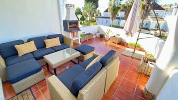 Casa, 4 dormitoris, balcó, vistes al jardí | Terrassa o pati