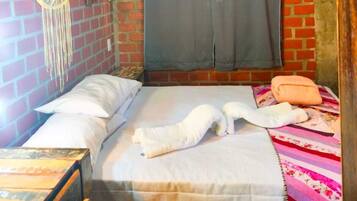 1 dormitorio, tabla de planchar con plancha, wifi gratis y ropa de cama