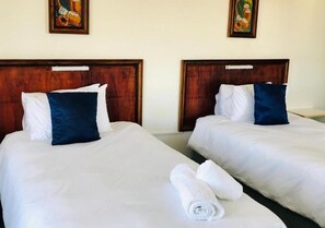 Standard-Doppel- oder -Zweibettzimmer, Meerblick | Kostenloses WLAN