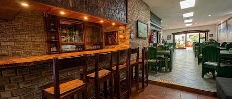 Bar (en la propiedad)