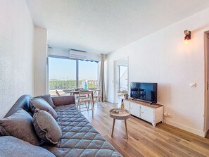 TV - La Croisière by Interhome (Port Camargue)