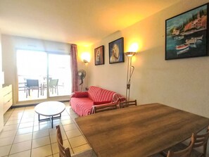 Living area - Les Mandariniers by Interhome (Le Lavandou)