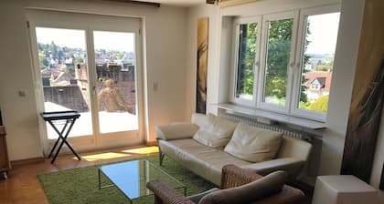 Ambiente Hirschgraben - helle Wohnung fußläufig zu Altstadt und Schloss