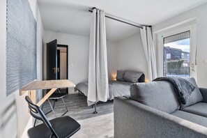 1 bedroom, WiFi, bed sheets - Holiday Home 'Klein Aber Fein' with Shared Terrace and Wi-Fi (Worpswede)