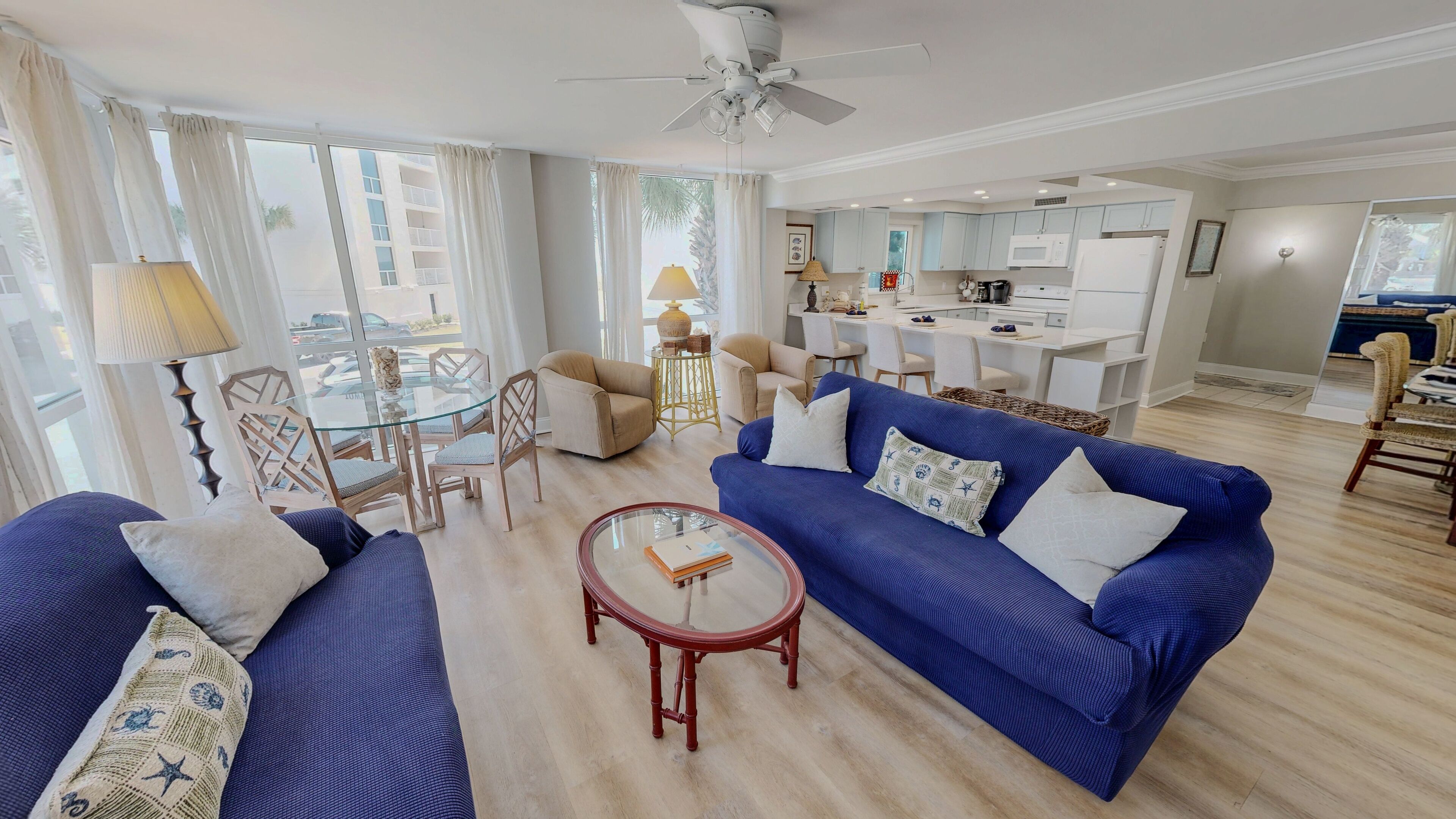 Condo, 3 Bedrooms | Living area | Smart TV