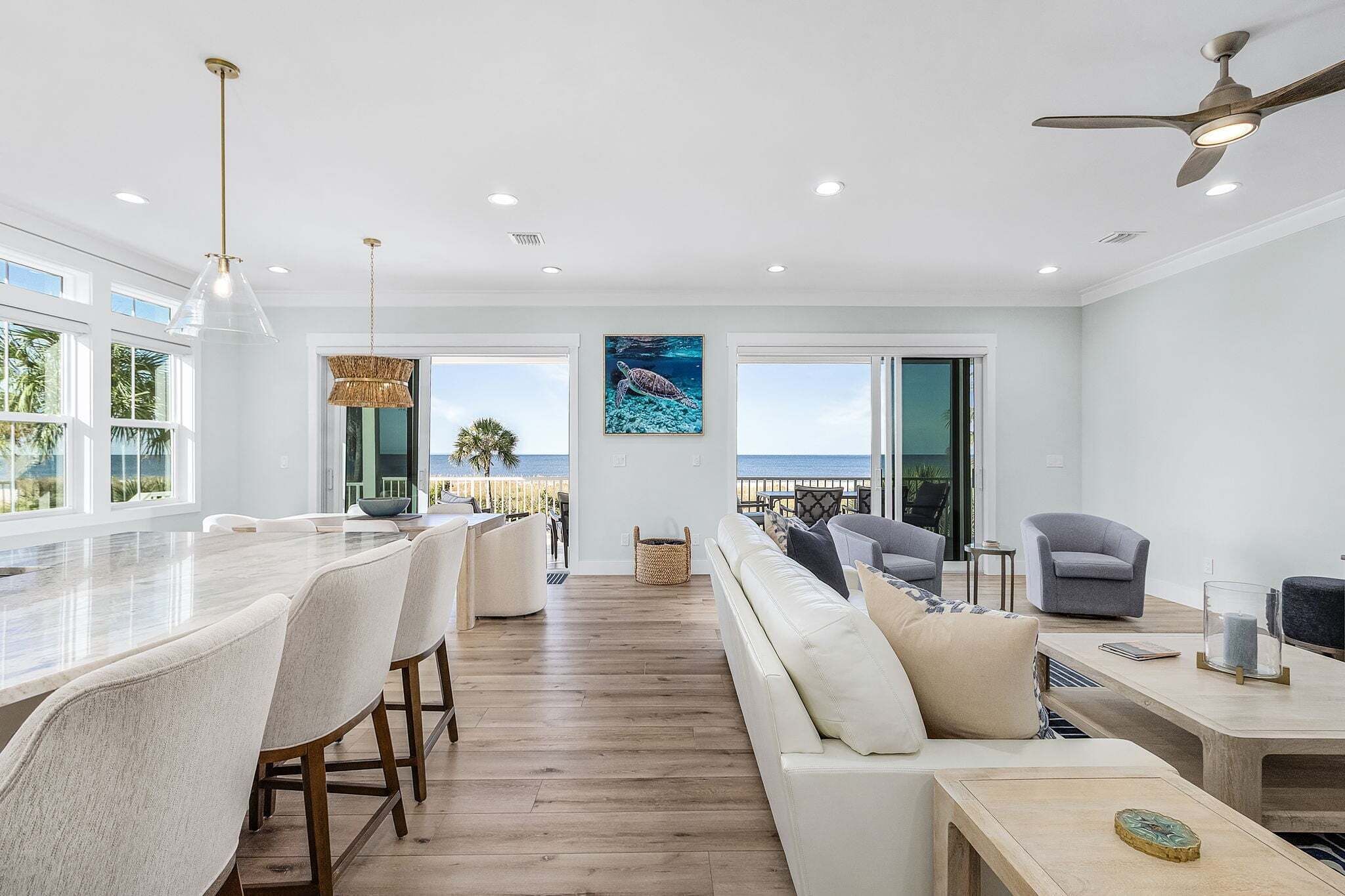 House, 4 Bedrooms | Living area | Smart TV