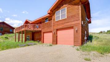 Cabin, 5 Bedrooms | Exterior