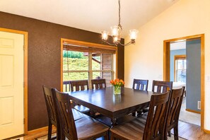 Cabin, 5 Bedrooms | Dining - Beaver Lodge 5 Bedroom Cabin (Granby)