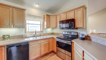 Kabin, 5 kamar tidur | Dapur pribadi | Lemari es, oven, mesin pembuat kopi/teh, dan pemanggang roti