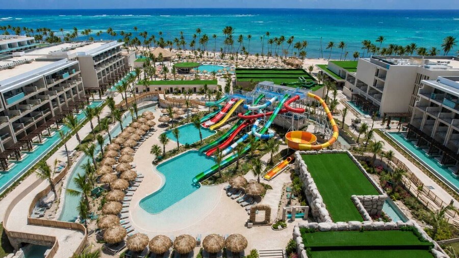 Serenade Caribe Club Family Beach Resort – All Inclusive