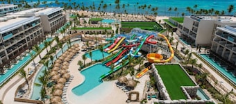 Serenade Caribe Club Family Beach Resort – All Inclusive