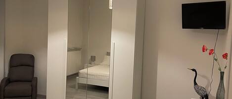 2 chambres, fer et planche à repasser, Wi-Fi gratuit, draps fournis