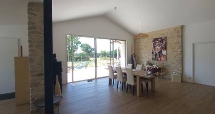 B&B À L'orée Des Bois “Chambre Loulou” with Private Terrace, Shared Garden and Wi-Fi