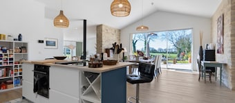 B&B À L'orée Des Bois “Chambre Loulou” with Private Terrace, Shared Garden and Wi-Fi