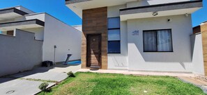 Exterior - Prehenn Beach House with Pool (Itapoá)