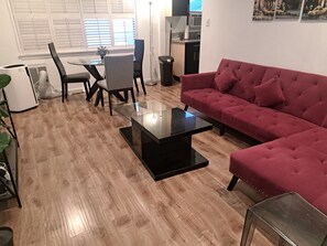 Apartment, 1 Bedroom, Smoking, City View | Living room - 1 Bedroom Spacious apt in Beverly Hills (Beverly Hills)