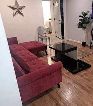 Apartment, 1 Bedroom, Smoking, City View | Living room - 1 Bedroom Spacious apt in Beverly Hills (Beverly Hills)