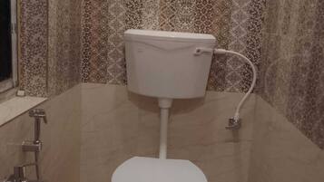 Dusche, Whirlpool, Handtücher, Seife