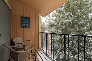 Property grounds - Bright and Spacious, Ideal for Families, with Extra Amenities (Winter Park)