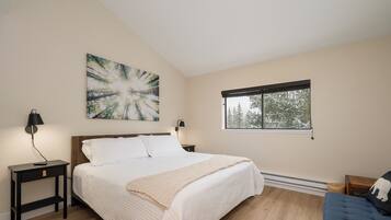 2 bedrooms, internet, bed sheets